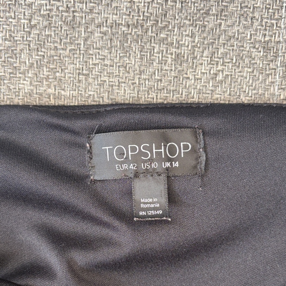 Topshop Black Mini Skirt with Scalloped Hem - Picture 4 of 6